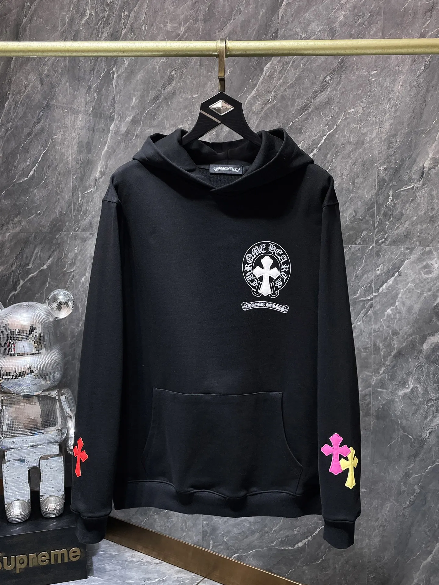 P250 Chrome Hearts Autumn and Winter 2025 Counter Synchronization Chrome Colorful Cross Piece Leather Sanskrit Horseshoe Hooded Sweatshirt Improved Customized Version 1:1 High Weight High Quality Fabric Recommended Color: White Black Size: S, M, L, XL